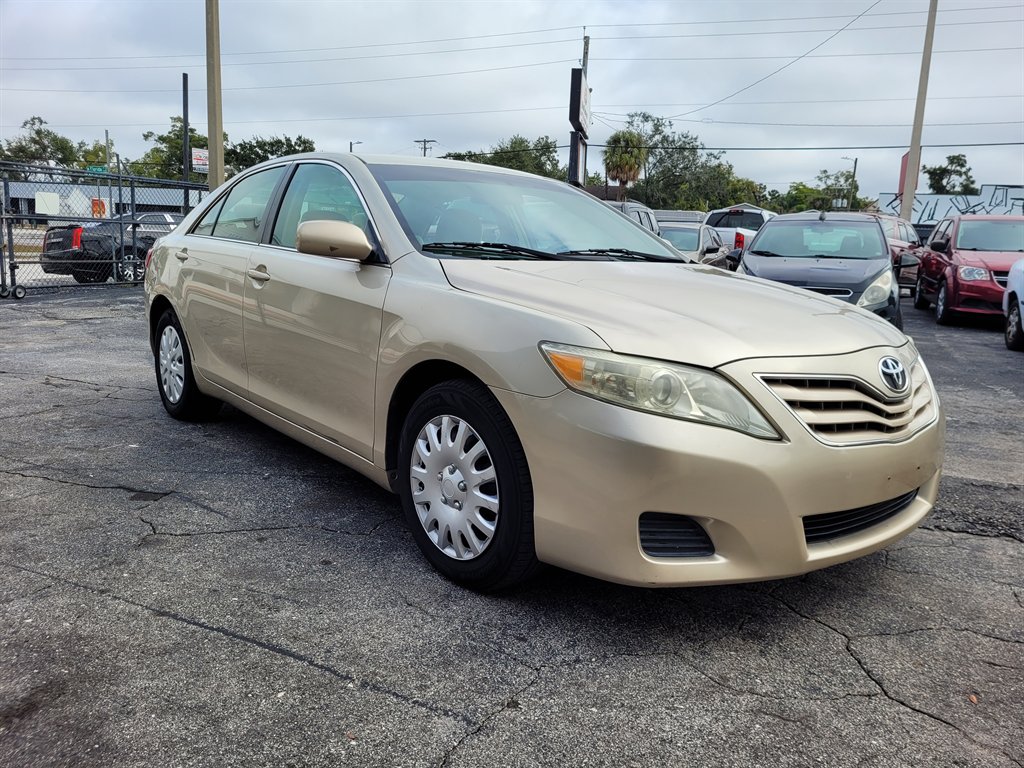 2011 Toyota Camry LE