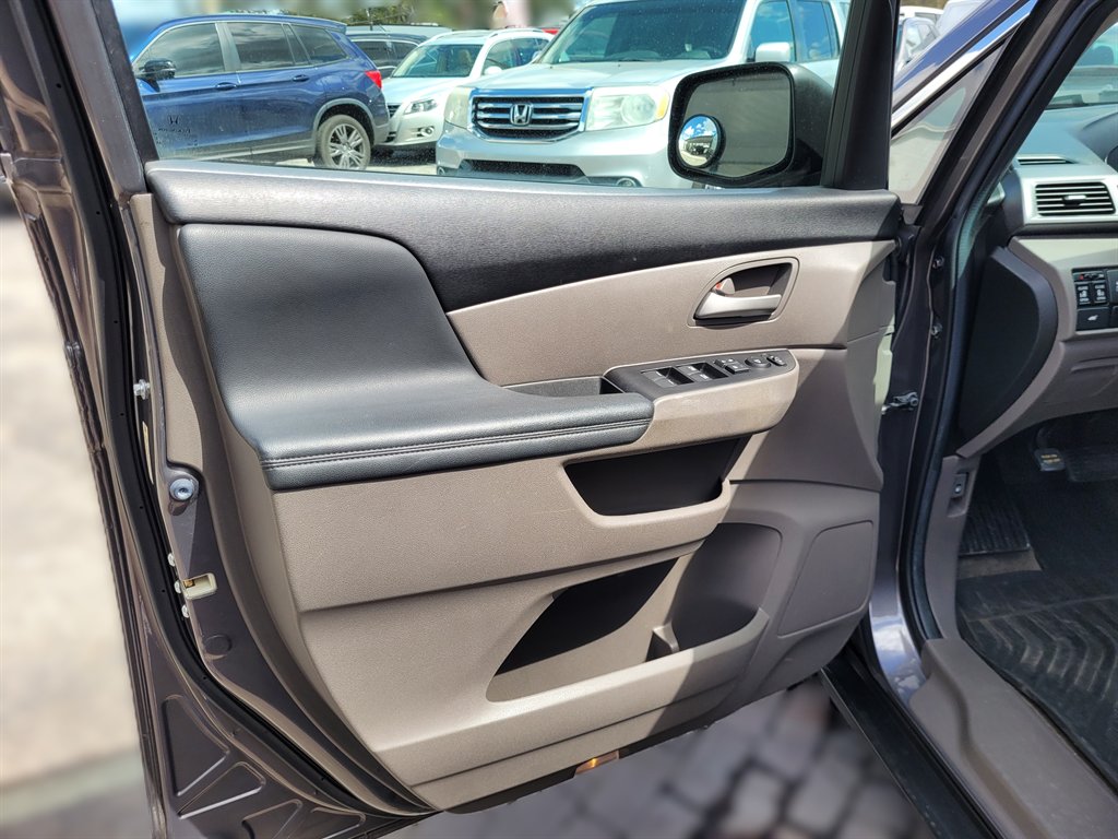 2013 Honda Odyssey EX-L - Photo 10