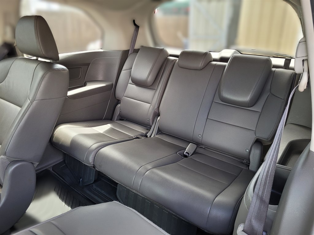 2013 Honda Odyssey EX-L - Photo 12